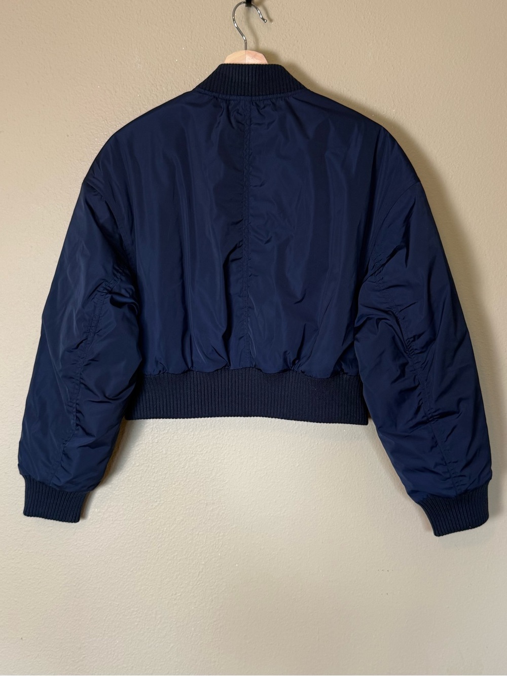 J. Crew Navy Blue Cropped Puffer Bomber Jacket w PrimaLoft® NWT Size Small - Picture 4 of 7